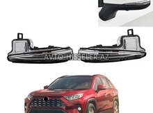 Toyota Rav4 2019-2023 güzgü işığı (pavarotnik)